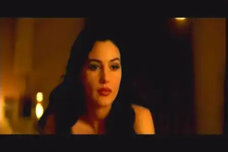 $M_Monica_Bellucci_059.webp