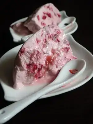 $&#231;ilekli semifreddo.webp