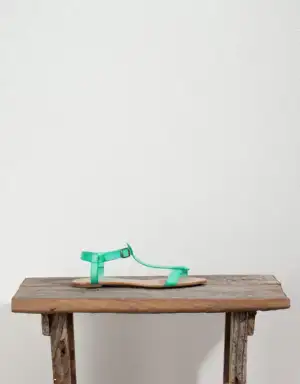 $pull-and-bear-sandalet-7.webp