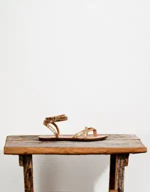 $pull-and-bear-sandalet-14.webp