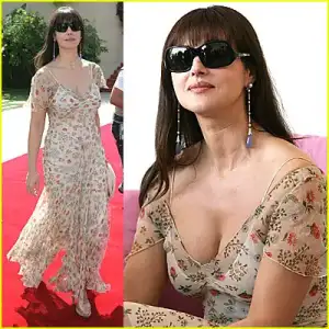 $monica-bellucci-sunglasses.webp