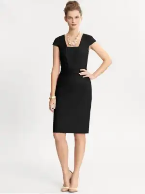$banana-republic-elbise-7.webp