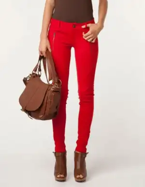 $bershka-tayt-modelleri (9).webp