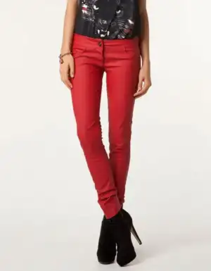 $bershka-pantolon-2012 (3).webp