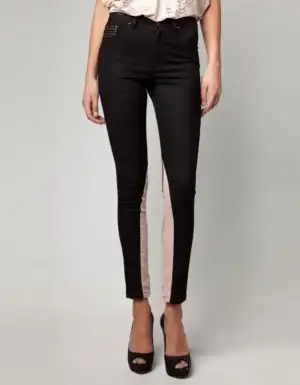 $bershka-pantolon-2012 (10).webp