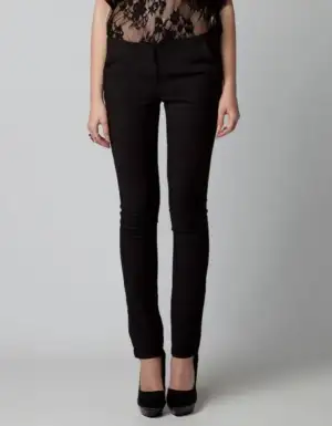 $bershka-pantolon-2012 (17).webp