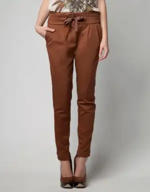 $bershka-pantolon-2012 (19).webp