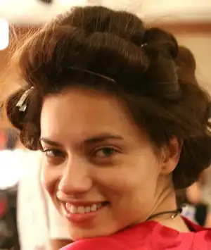 $adriana-lima-without-makeup.webp