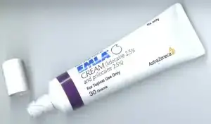 $EMLA-30-gram-opened-800-300x176.webp