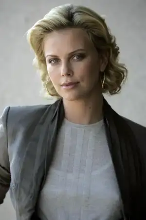 $charlize-theron-38-2336-3504.webp