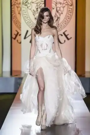 $Versace-2012-Haute-Couture-112.webp