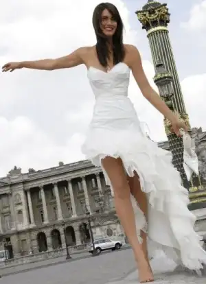 $&#214;n&#252;-K&#305;sa-Arkas&#305;-Uzun-Gelinlik-Modelleri-2012-1.webp