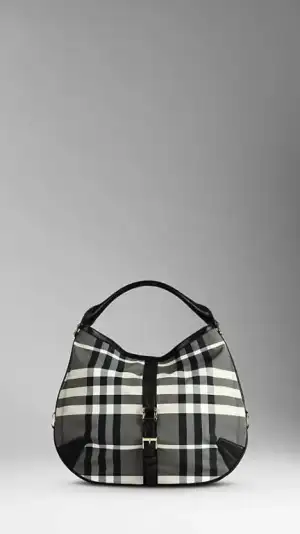 $burberry-canta-13.webp