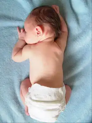 $newborn-baby-picture-photo-7222.webp