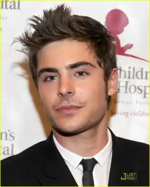 $zac-efron-vanessa-hudgens-estrellas-por-la-vida-02.webp