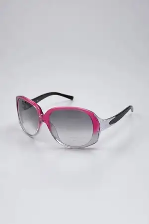 $Vogue-gunes-gozlukleri-2012 (4).webp