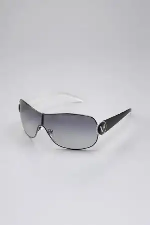 $Vogue-gunes-gozlukleri-2012 (12).webp