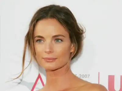 $Gabrielle-Anwar-003.webp