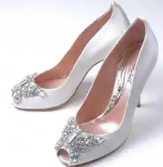 $butterfly-shoes-1.webp