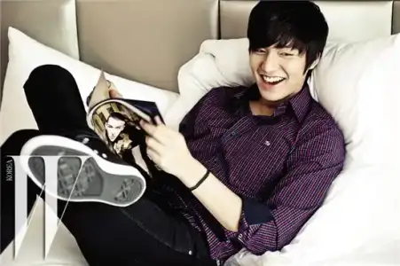 $20101230_seoulbeats_leeminho.webp