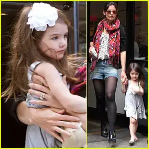 $katie-holmes-suri-cruise-easter-sunday.webp