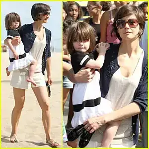 $suri-cruise-anchor-dress.webp