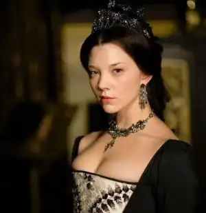 $anne-natalie-dormer-18856673-430-442.webp