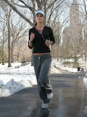 $Yesica_jogging_NY.webp