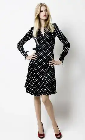 $middle_women-business-dress.webp