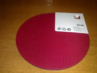 $Silikon nihale k&#305;rm&#305;z&#305; y&#252;z&#252;.webp