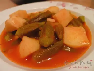 $patatesli_bamya_yemegi1.webp