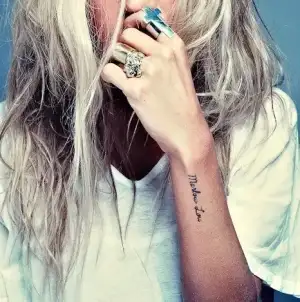 $bilege_tattoo_modeli.webp