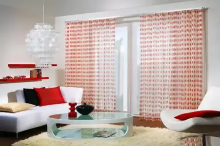 $kirmizi-beyaz-salon-tac-perdesi-modelleri.webp