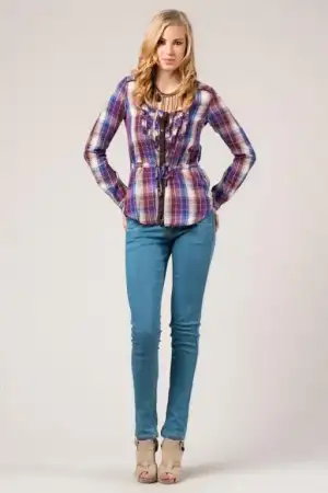$Bershka-yeni-&#252;r&#252;n-koleksiyonu (2).webp