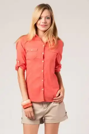 $Bershka-yeni-&#252;r&#252;n-koleksiyonu (16).webp