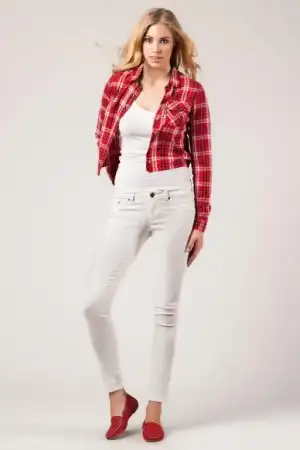 $Bershka-yeni-&#252;r&#252;n-koleksiyonu (25).webp