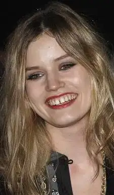 $1307691626_37_LiveImages-Guzelim-299-GUZELLIKTEYENIMODA-09.webp
