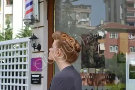 $prev_gelin-saci-ve-makyaji-ahmet-gumussoy-kuafor-ve-guzellik-salonu-galerisi-.webp