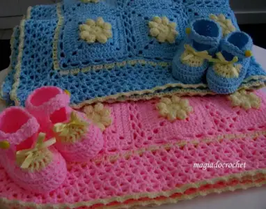 $colchas-azul-e-rosa.webp