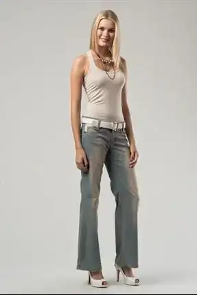 $Julia-Grace-Modelleri-2012(30).webp