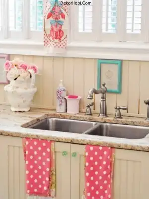 $vintage-candy-like-kitchen-with-retro-details-7-554x738.webp $vintage-candy-like-kitchen-with-retro-details-7-554x738.webp