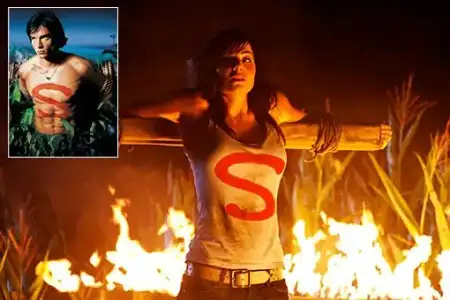 $smallville-lois-on-cross_510.webp