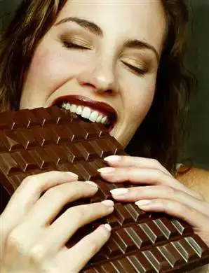$111014-chocolate-bar.widec.webp