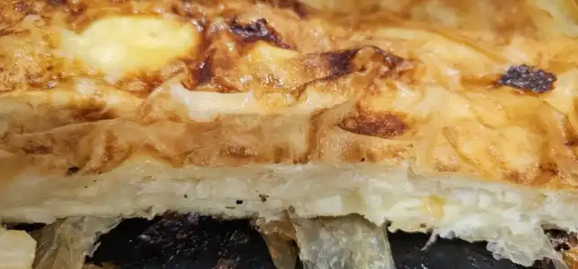 bol-peynirli-börek-2.webp