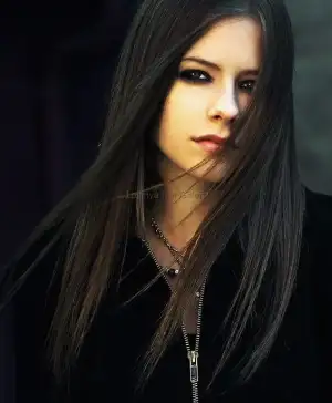 $avril_lavigne_black.webp