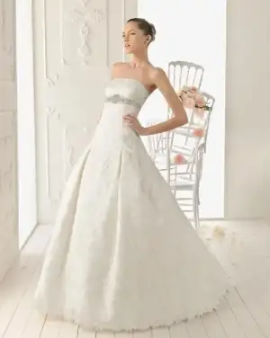 $aire_barcelona_2013_gelinlik_modelleri (36).webp