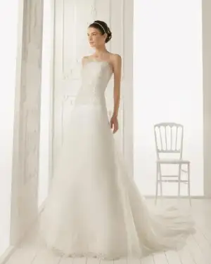 $aire_barcelona_2013_gelinlik_modelleri (46).webp