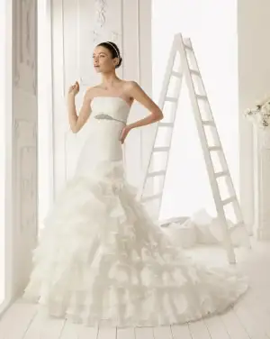 $aire_barcelona_2013_gelinlik_modelleri (73).webp