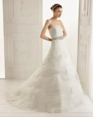 $aire_barcelona_2013_gelinlik_modelleri (75).webp