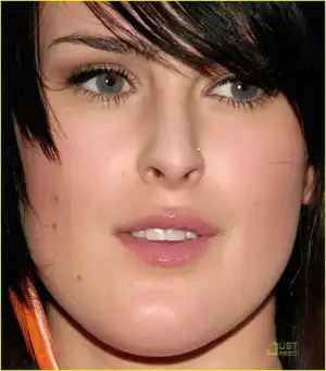 $rumer-willis-power-of-paws-05.webp